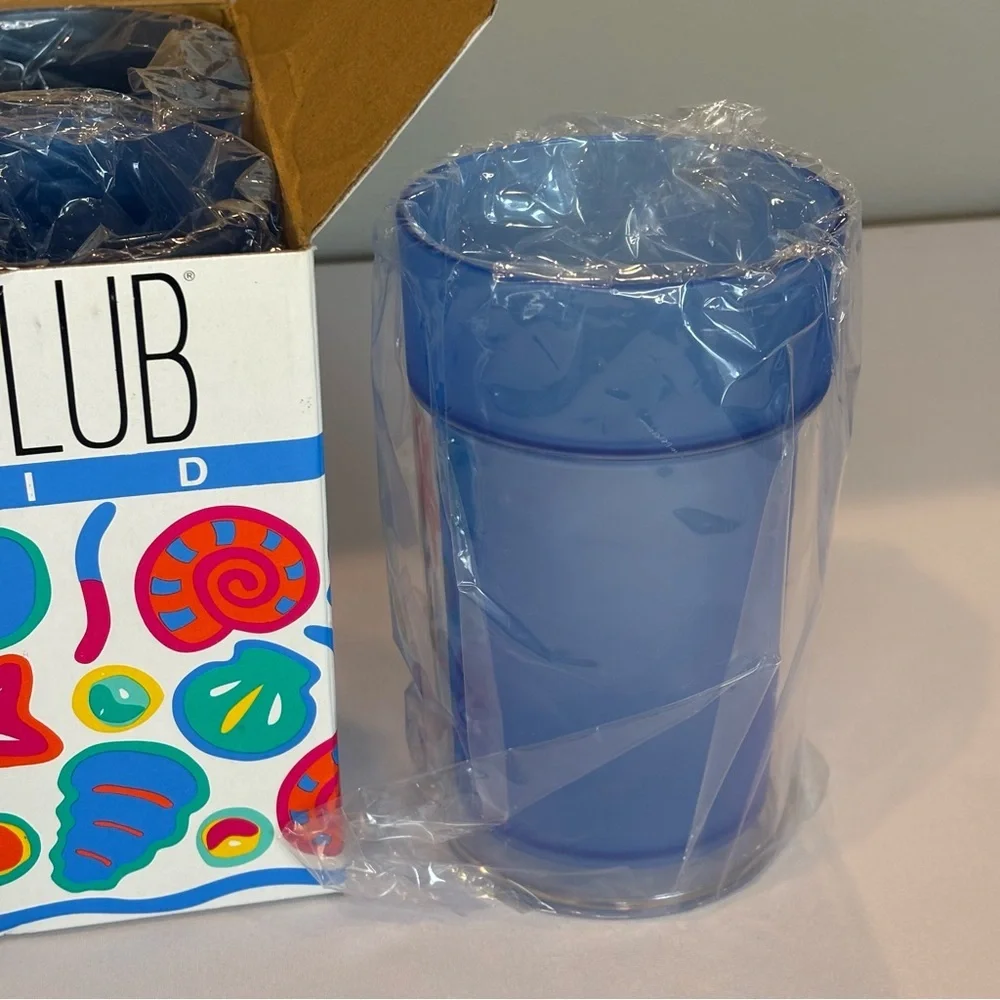 VINTAGE 90s CABANA CLUB Set of 4 Insulated Blue Plastic‎ Tumblers NIB